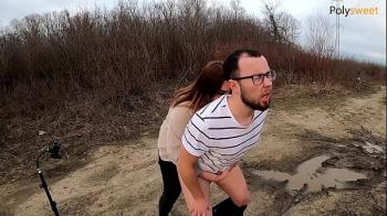 Сука кричала потому съела свою сперму после анала